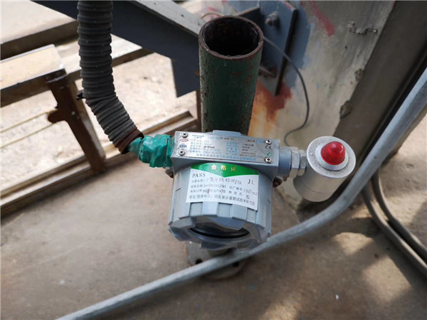 化工廠氣體檢測儀安裝現場