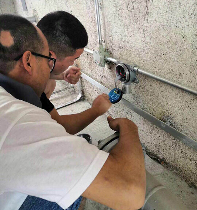 可燃氣體檢測儀安裝現場